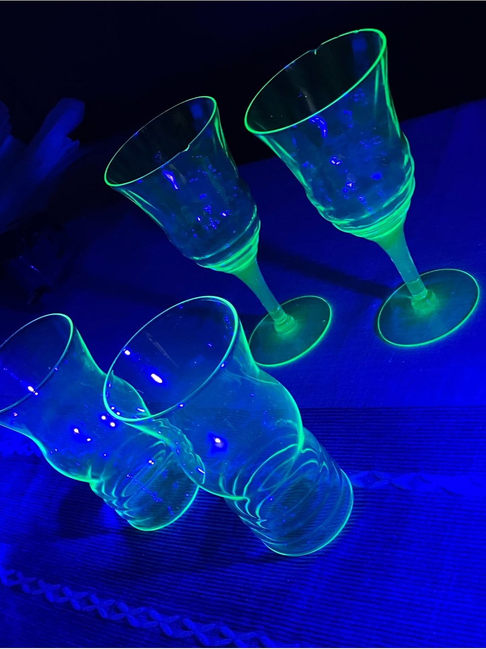 Vintage 1920s-1930s Green Depression glassware - 4 piece set